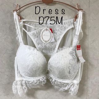 トリンプ(Triumph)のトリンプ  ドレス Gran Rose D75M(ブラ&ショーツセット)