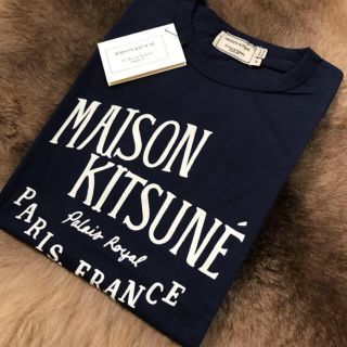 メゾンキツネ(MAISON KITSUNE')の新品未使用　メゾンキツネ　Tシャツ　ネイビー(Tシャツ(半袖/袖なし))