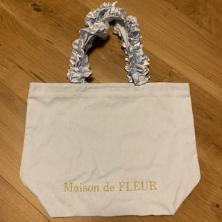 メゾンドフルール(Maison de FLEUR)のメゾンドフルール フリルトートバッグ(トートバッグ)