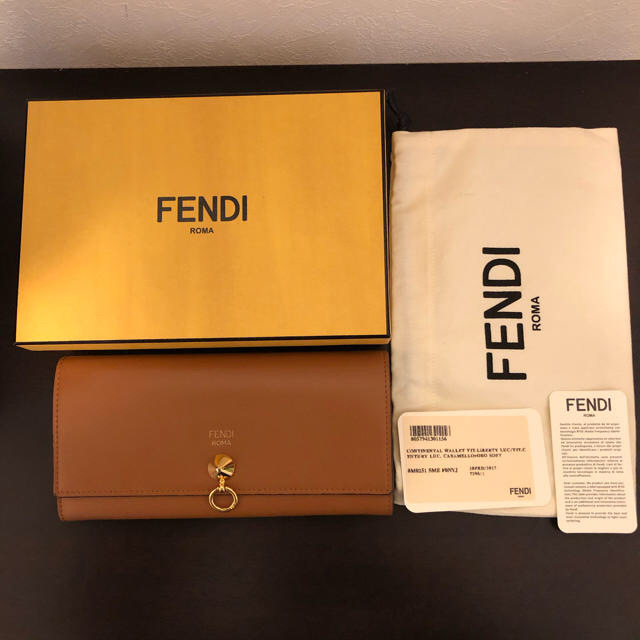 FENDI(フェンディ)のFENDI フェンディ　長財布 レディースのファッション小物(財布)の商品写真