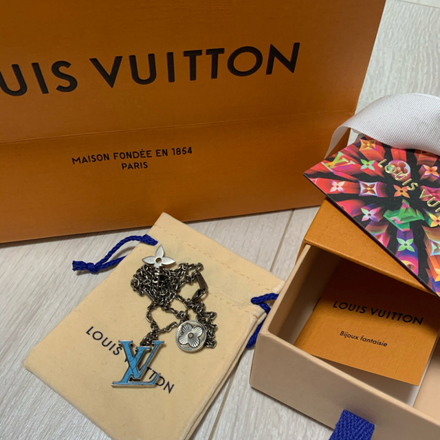 LOUIS VUITTON(ルイヴィトン)のLOUIS VUITTON ペンダントジミン着用 メンズのアクセサリー(ネックレス)の商品写真