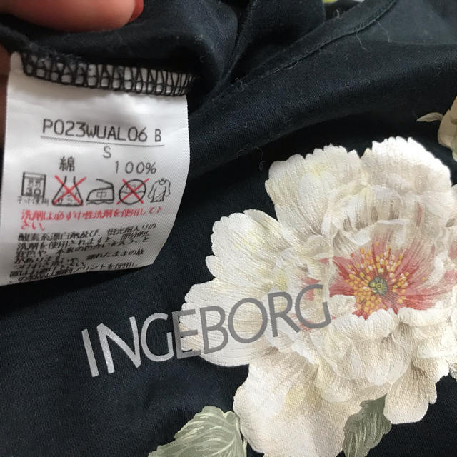 INGEBORG(インゲボルグ)のラストお値下げ❣️❣️「INGEBORG」黒Tシャツ メンズのトップス(Tシャツ/カットソー(七分/長袖))の商品写真