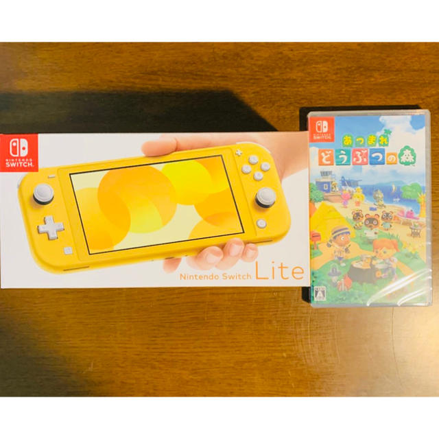 Nintendo Switch(ニンテンドースイッチ)のNintendo Switch Lite イエローとどうぶつの森ソフトのセット エンタメ/ホビーのゲームソフト/ゲーム機本体(家庭用ゲーム機本体)の商品写真