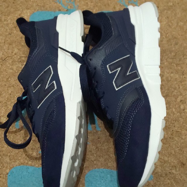 New Balance(ニューバランス)のニューバランスCM997H メンズの靴/シューズ(スニーカー)の商品写真