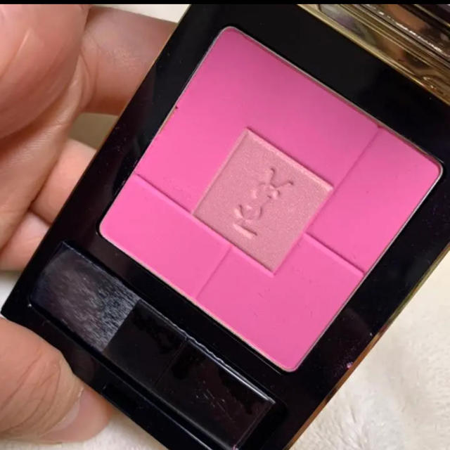 Yves Saint Laurent Beaute(イヴサンローランボーテ)のイヴ・サンローラン　チーク コスメ/美容のベースメイク/化粧品(チーク)の商品写真