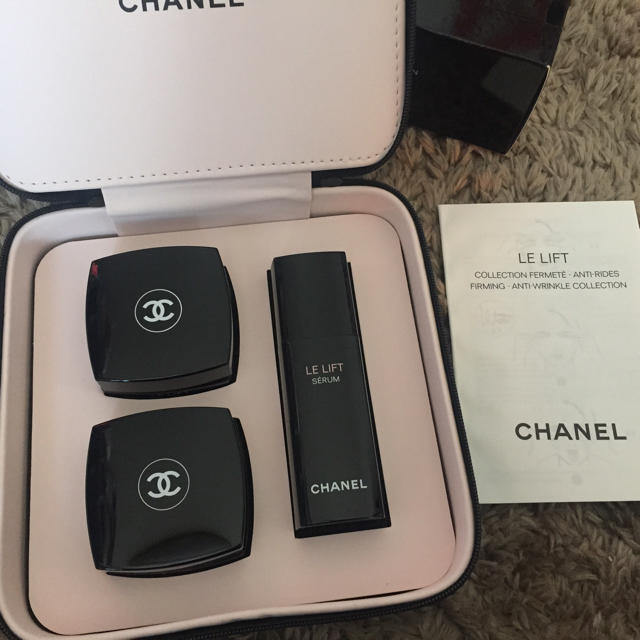 CHANEL シャネル ルリフト セット