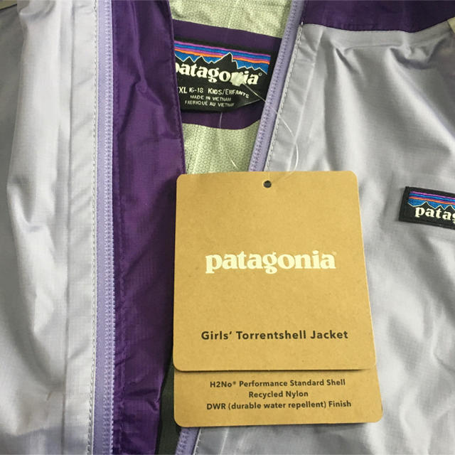 patagonia(パタゴニア)の新品Patagonia パタゴニア　トレントシェルジャケット レディースのジャケット/アウター(ナイロンジャケット)の商品写真