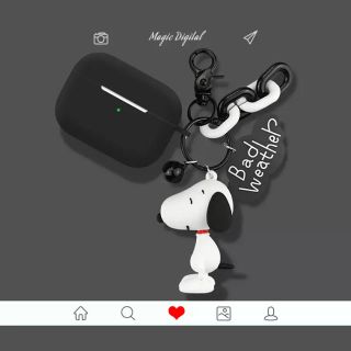 スヌーピー(SNOOPY)のスヌーピーairpodsproケース　ブラック(ヘッドフォン/イヤフォン)