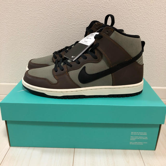 NIKE(ナイキ)のSB DUNK HIGH PRO BAROQUE BROWN 26.5 メンズの靴/シューズ(スニーカー)の商品写真