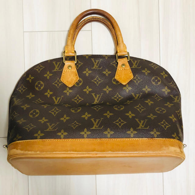 LOUIS VUITTON モノグラムアルマハンド