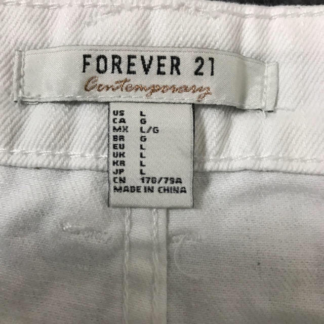 FOREVER 21(フォーエバートゥエンティーワン)のFOREVER21 デニムスカートL レディースのスカート(ミニスカート)の商品写真