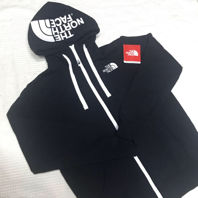 THE NORTH FACE(ザノースフェイス)のリアビューフルジップフーディ　ザノースフェイス　Sサイズ　 メンズのトップス(パーカー)の商品写真