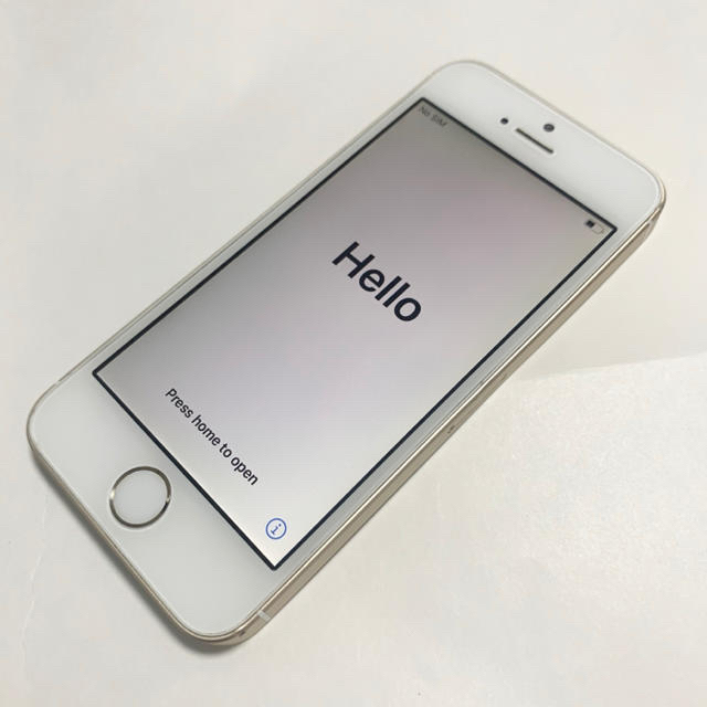 iPhoneSE アイフォンSE (ゴールド 64GB SIMロック解除済) 1