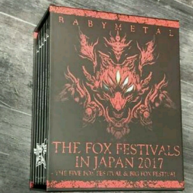 BABYMETAL(ベビーメタル)の【新品】BABYMETAL FOX FESTIVALS Blu-ray エンタメ/ホビーのタレントグッズ(ミュージシャン)の商品写真