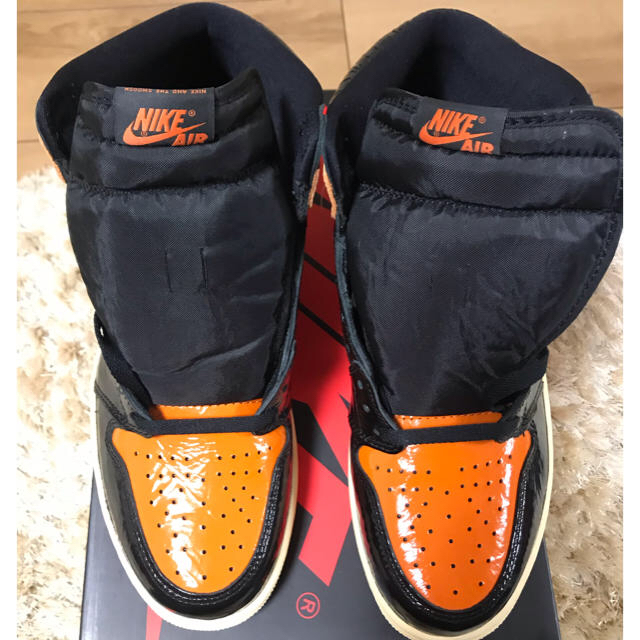 NIKE(ナイキ)のNIKE AIR JORDAN 1 OG SHATTERED BACKBOARD メンズの靴/シューズ(スニーカー)の商品写真