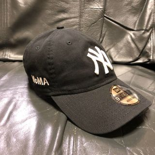 モマ(MOMA)のnewera MoMA コラボキャップ  ニューエラ(キャップ)