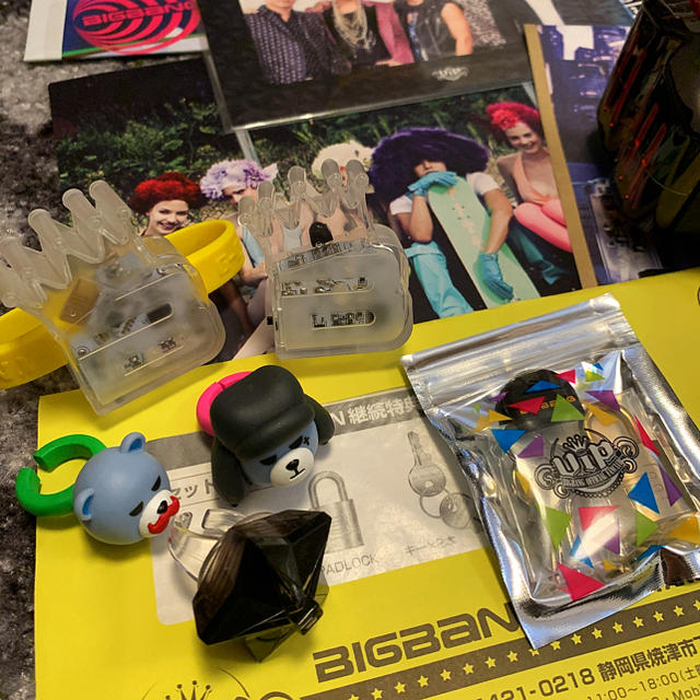 BIGBANG(ビッグバン)のBIG BANG グッツまとめ売り　★SOLからキャッチしたリングもあります★ エンタメ/ホビーのタレントグッズ(アイドルグッズ)の商品写真