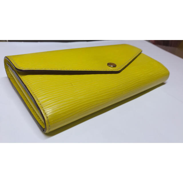 登場! LOUIS VUITTON - LOUISVUITTON ルイヴィトン エピ ポルトフォイユ・サラ 財布