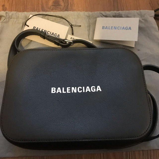 BALENCIAGA カメラバッグ　s