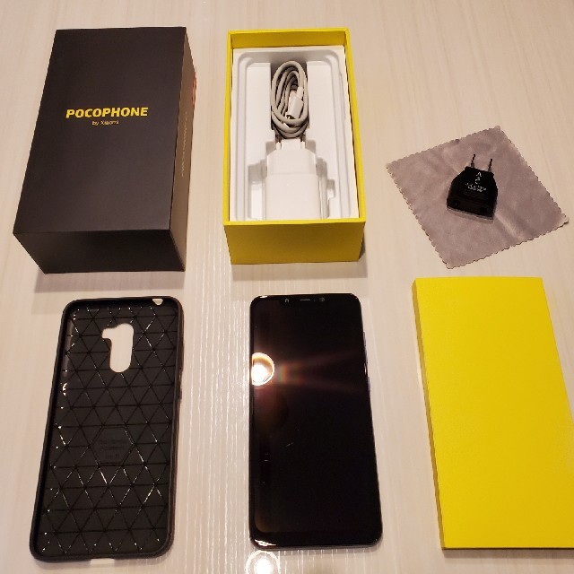 Xiaomi Pocophone F1 Snapdragon 845 液冷