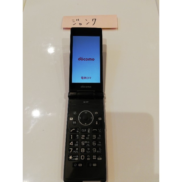NTTdocomo(エヌティティドコモ)のジャンク　ドコモ　シャープ　SH-07F 黒　73 スマホ/家電/カメラのスマートフォン/携帯電話(携帯電話本体)の商品写真