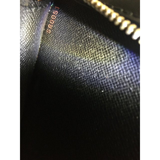 LOUIS エピ ポシェット・たかやん様専用の通販 by ken's shop|ルイヴィトンならラクマ VUITTON - LOUIS VUITTON 得価新作