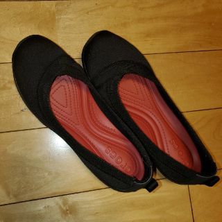 クロックス(crocs)のクロックス　黒　ローファー(ローファー/革靴)