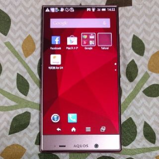 アクオス(AQUOS)のKOTORI様専用 シャープのスマートフォンAQUOS 402sh 美品(スマートフォン本体)