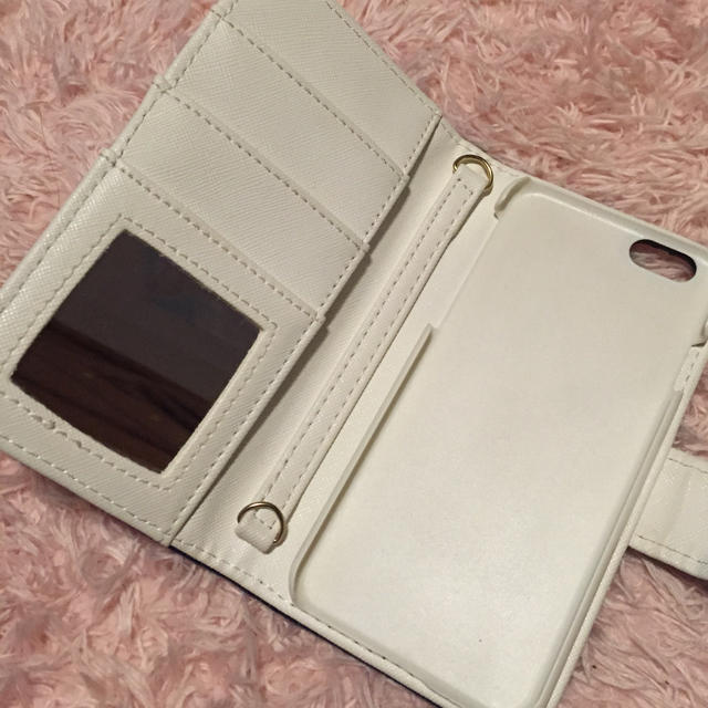 dazzlin(ダズリン)のiPhone6ケース スマホ/家電/カメラのスマホアクセサリー(モバイルケース/カバー)の商品写真