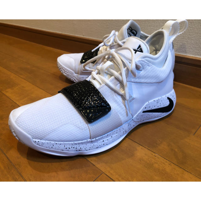 ナイキ PG2.5 白狼シン・マツナガ専用カラー 正規品販売! ナイキ NIKE 白色 ホワイト 黒色 ブラック 2.5