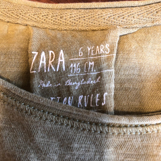 ZARA KIDS(ザラキッズ)のZARA タンクトップ 116 キッズ/ベビー/マタニティのキッズ服男の子用(90cm~)(Tシャツ/カットソー)の商品写真