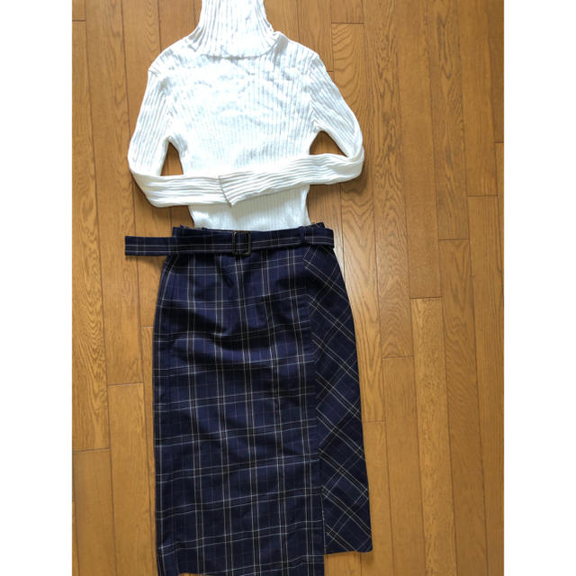 Andemiu(アンデミュウ)のAndemiu 完売人気！リバータイトスカート レディースのスカート(ひざ丈スカート)の商品写真