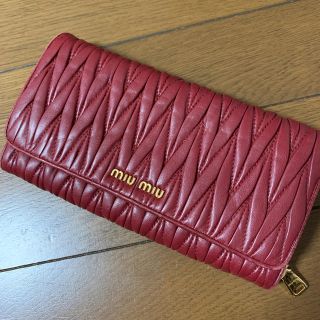 ミュウミュウ(miumiu)のミュウミュウ　長財布(財布)