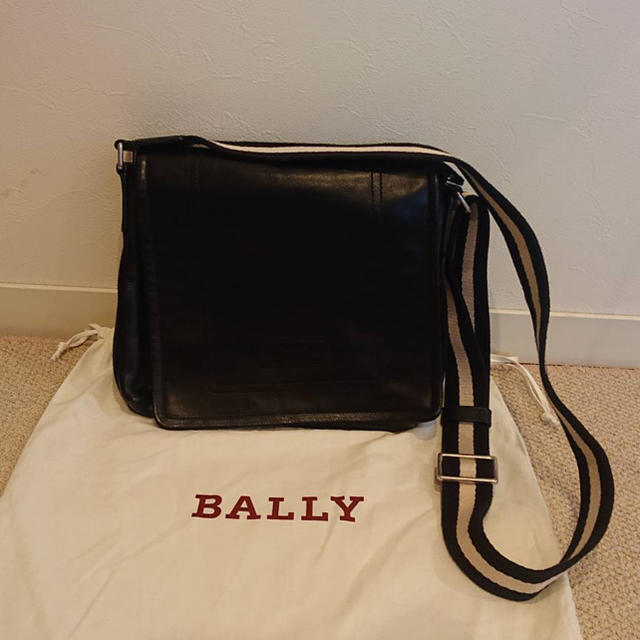 最終値下げ！BALLY ショルダーバック　超美品