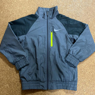 ナイキ(NIKE)の【美品】NIKE ジャンパー　XS 130(ジャケット/上着)