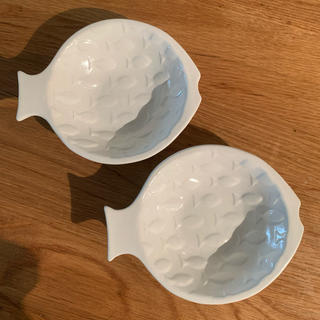 ハクサントウキ(白山陶器)のよしざわ窯　お魚小鉢　2枚セット(食器)