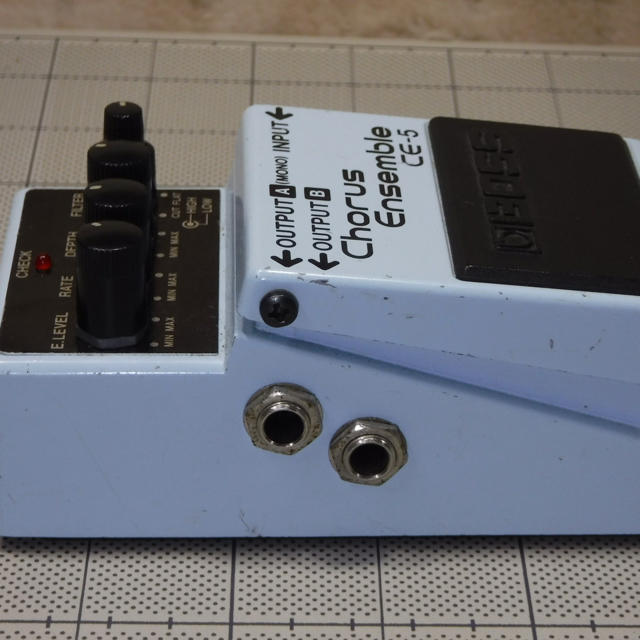 BOSS(ボス)のBoss CE-5 アナログ回路(ピンクラベル) 楽器のギター(エフェクター)の商品写真