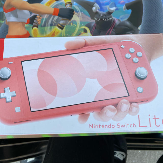 Nintendo Switch Lite　スイッチライト コーラルピンク