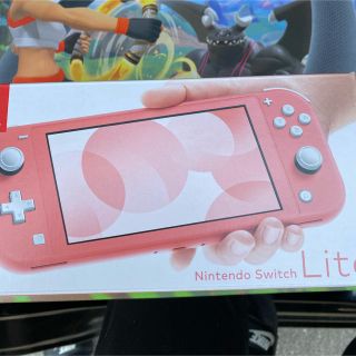 ニンテンドースイッチ(Nintendo Switch)のNintendo Switch Lite スイッチ ライト コーラルピンク 本体(携帯用ゲーム機本体)