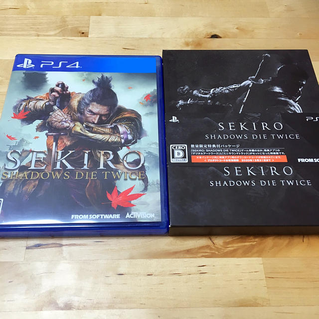 PlayStation4(プレイステーション4)のSEKIRO SHADOWS DIE TWICW ps4 エンタメ/ホビーのゲームソフト/ゲーム機本体(家庭用ゲームソフト)の商品写真