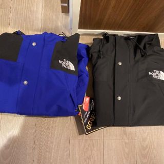 ザノースフェイス(THE NORTH FACE)の新品 the north face マウンテンジャケット 青　黒セット(マウンテンパーカー)