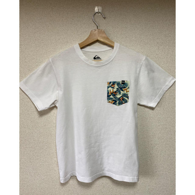 QUIKSILVER(クイックシルバー)のQUIKSILVER メンズレディース 白ホワイトTシャツ ポケット S メンズのトップス(Tシャツ/カットソー(半袖/袖なし))の商品写真