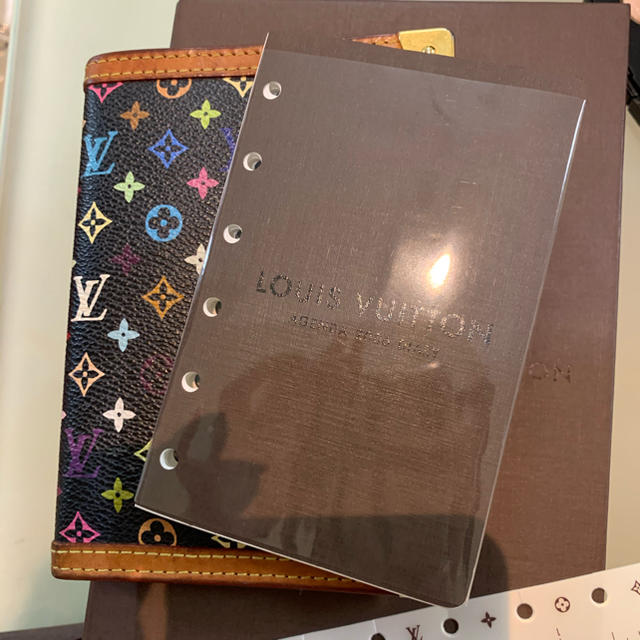 LOUIS VUITTON(ルイヴィトン)のLouis vuitton 手帳用リフィル　【新品】 インテリア/住まい/日用品の文房具(カレンダー/スケジュール)の商品写真