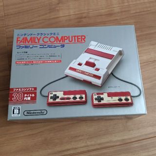 任天堂　クラシックミニ　ファミコン(家庭用ゲーム機本体)