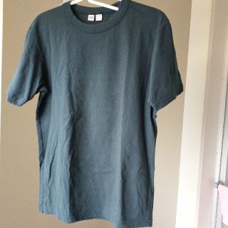 ユニクロ(UNIQLO)のUNIQLO U　ダークグリーンTシャツ　メンズSサイズ(Tシャツ/カットソー(半袖/袖なし))