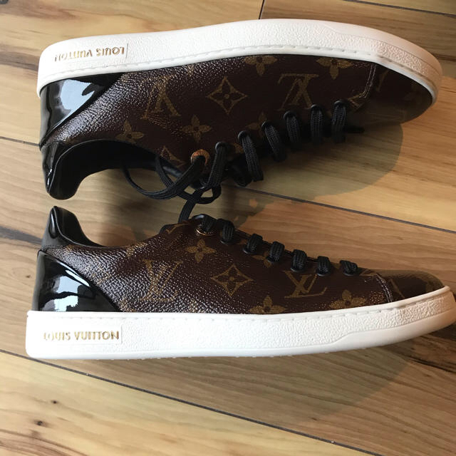 LOUIS VUITTON(ルイヴィトン)のLOUIS VUITTON スニーカー　　　 レディースの靴/シューズ(スニーカー)の商品写真