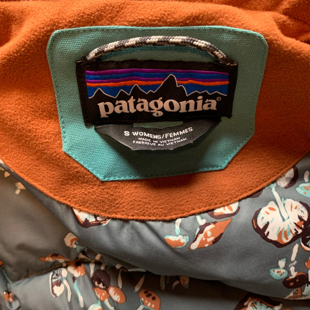 patagonia(パタゴニア)の【パタゴニア】　レディースダウンベスト Sサイズ レディースのジャケット/アウター(ダウンベスト)の商品写真