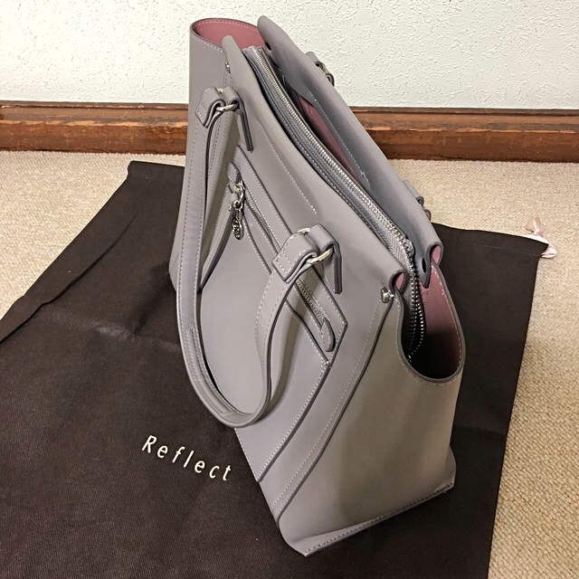 ReFLEcT(リフレクト)の最終値下げリフレクト　reflect トートバッグ未使用 レディースのバッグ(トートバッグ)の商品写真