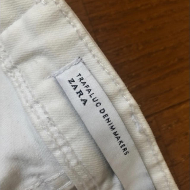 ZARA(ザラ)の白スキニー(ZARA) レディースのパンツ(スキニーパンツ)の商品写真