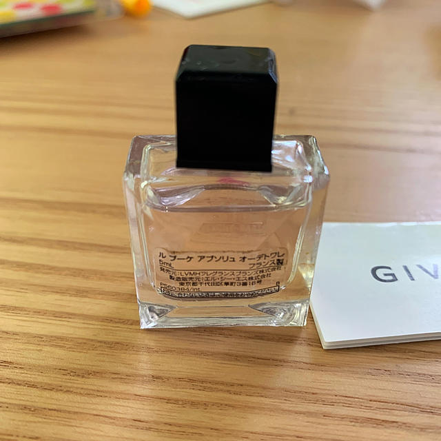 GIVENCHY - ジバンシー ル・ブーケ・アブソリュ オードトワレ 5mlの通販 by ぽんず|ジバンシィならラクマ GIVENCHY - ジバンシー ル・ブーケ・アブソリュ オードトワレ 5mlの通販 by ぽんず|ジバンシィならラクマ